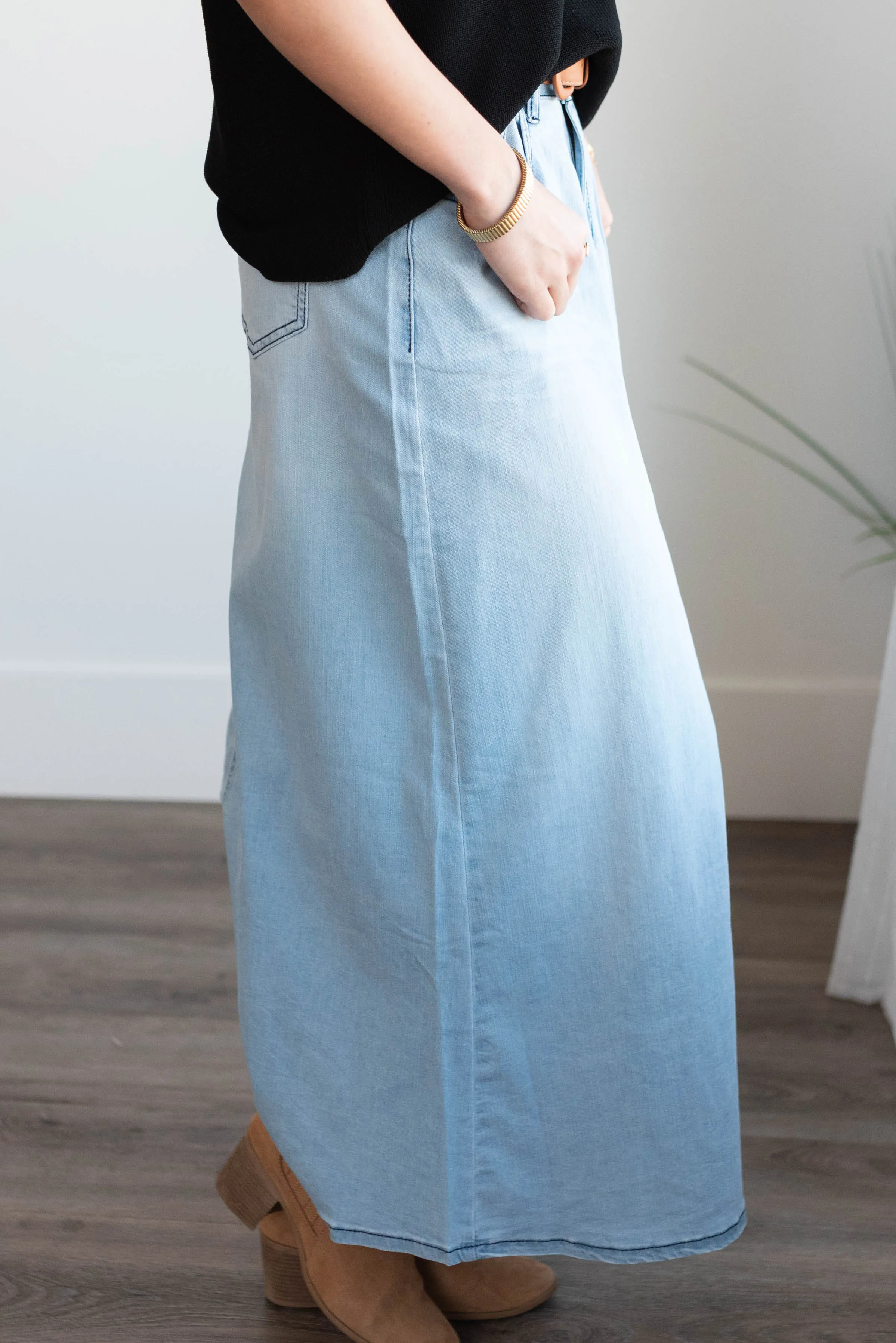 Amari Light Wash Indigo Denim Skirt
